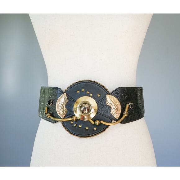 VTG 80s Wide Waist Cinch Belt Studded Medallion Goth Punk Statement Faux Leather - Picture 1 of 14